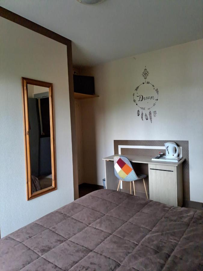 Le Petit Pecheur Hotel Saint-Florent-le-Vieil Luaran gambar