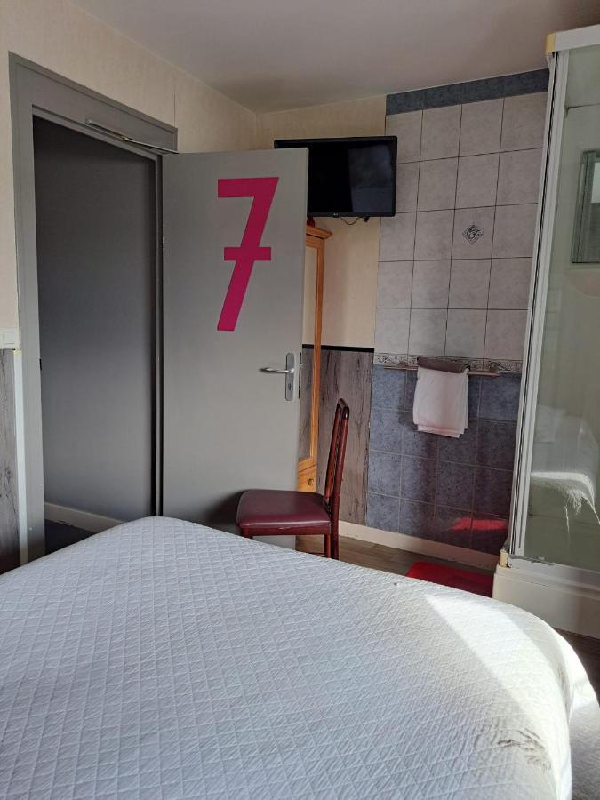 Le Petit Pecheur Hotel Saint-Florent-le-Vieil Luaran gambar
