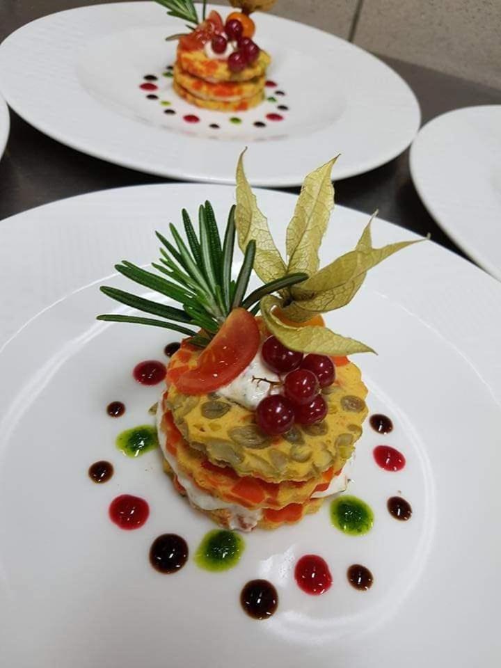 Le Petit Pecheur Hotel Saint-Florent-le-Vieil Luaran gambar