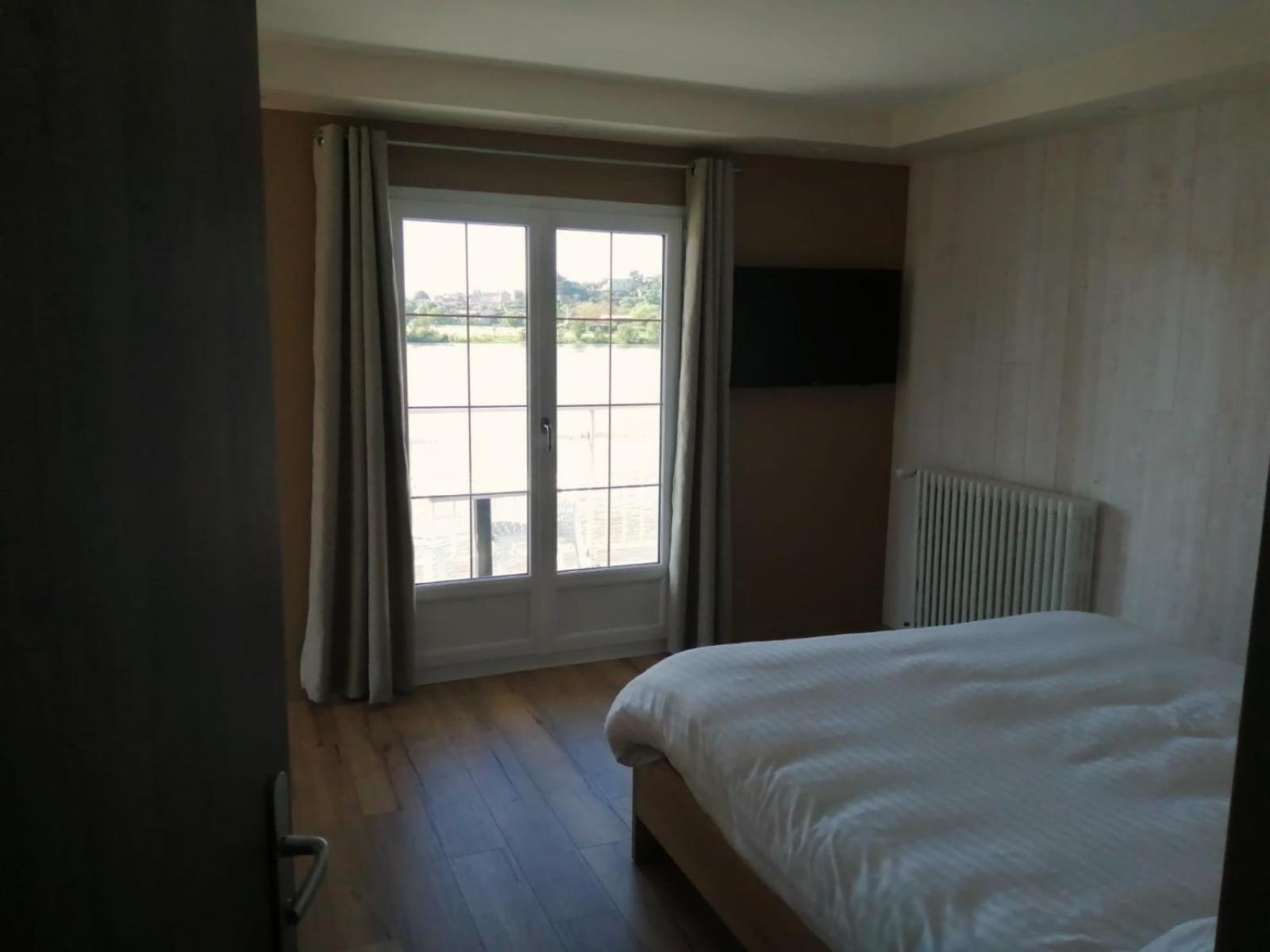 Le Petit Pecheur Hotel Saint-Florent-le-Vieil Luaran gambar