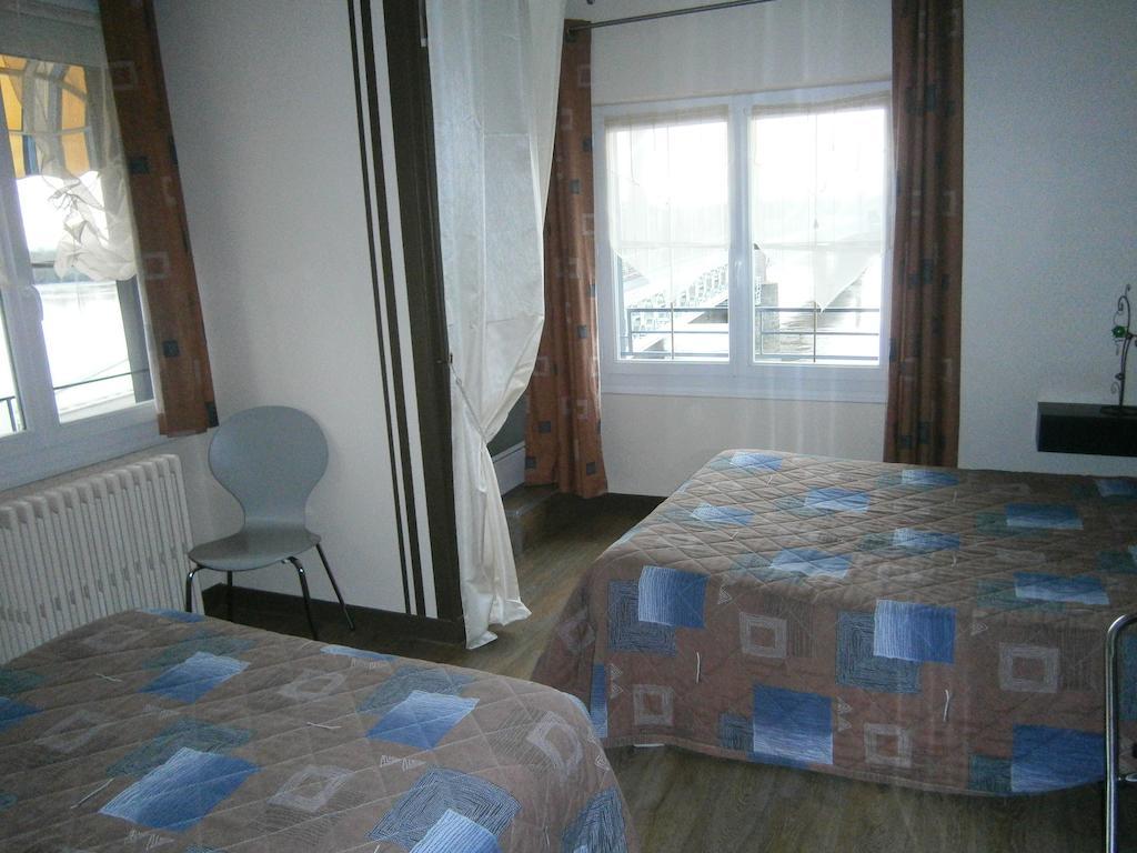 Le Petit Pecheur Hotel Saint-Florent-le-Vieil Luaran gambar