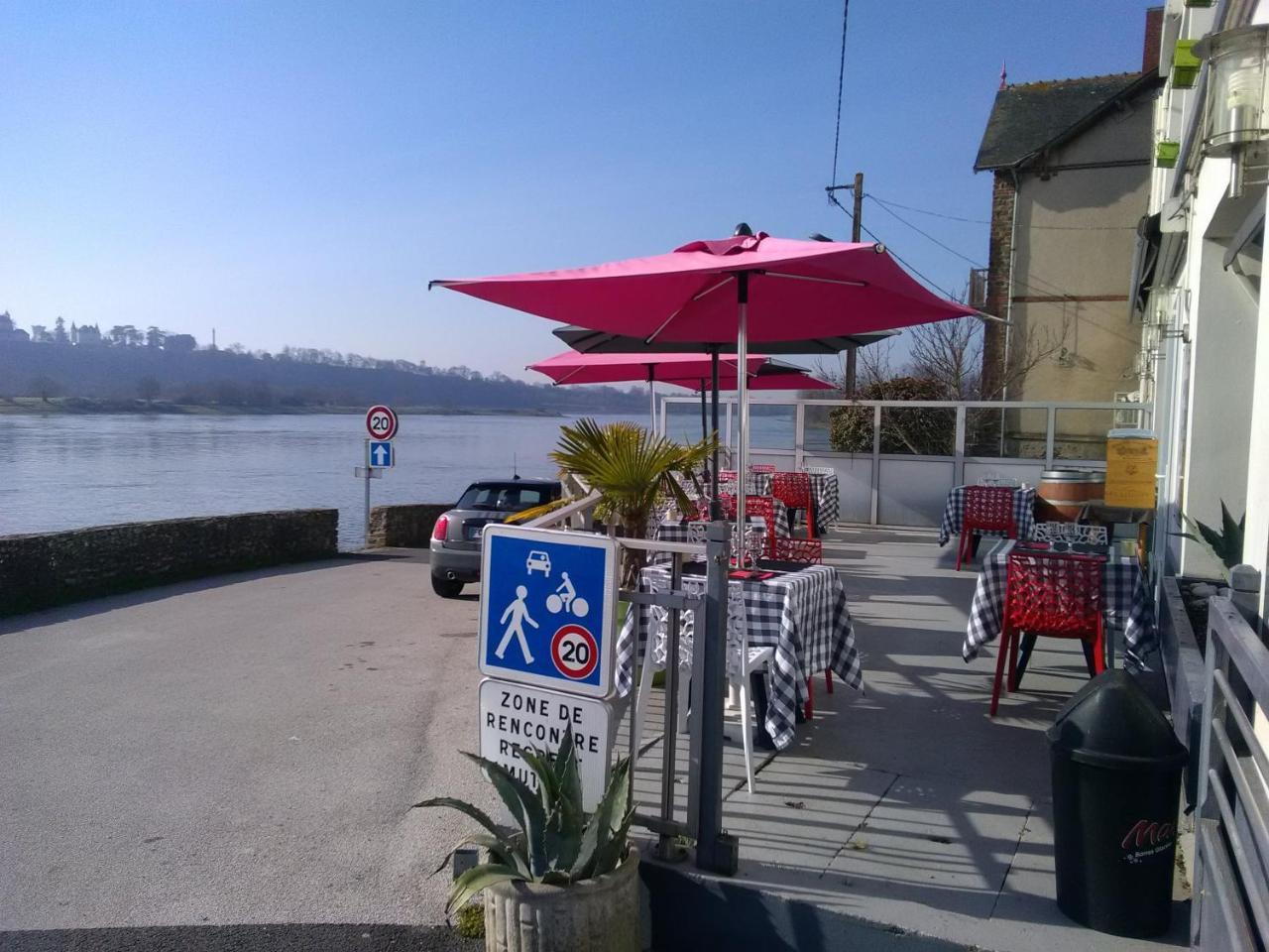 Le Petit Pecheur Hotel Saint-Florent-le-Vieil Luaran gambar